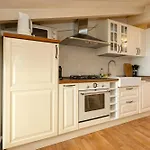 Historic Charm With Exposed Beams Ac In Apartman Bergamo