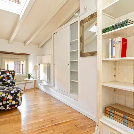 Historic Charm With Exposed Beams Ac In