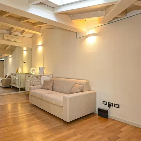 Historic Charm With Exposed Beams Ac In * Μπέργκαμο
