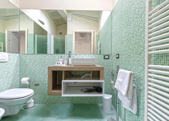 Historic Charm With Exposed Beams Ac In Apartament