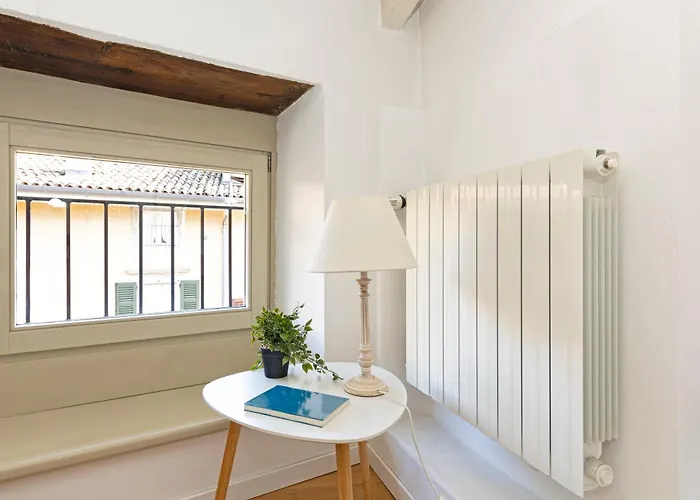 Historic Charm With Exposed Beams Ac In *